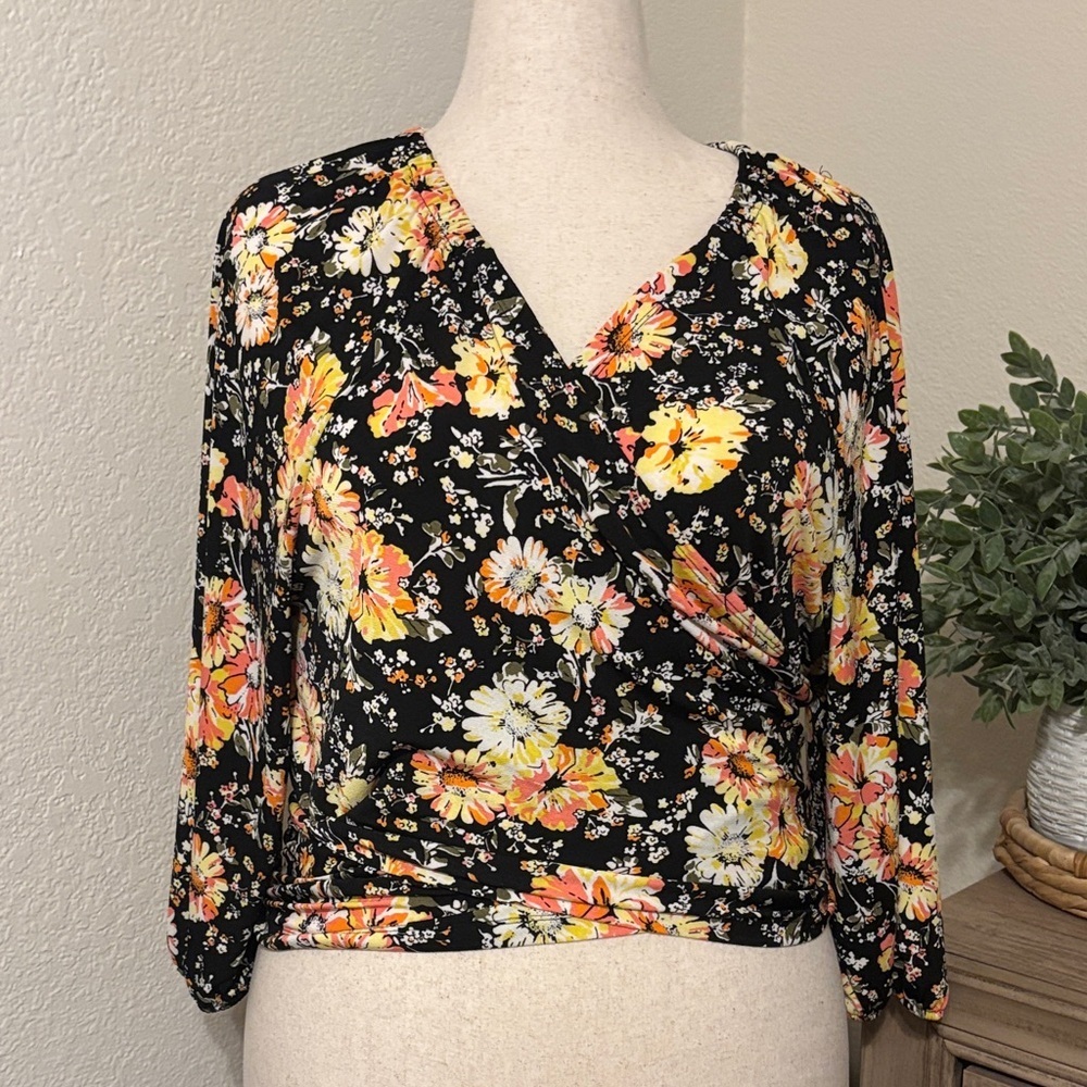 Lane Bryant Floral Wrap Crop Top - Black and Yellow-Size 18/20 NWT